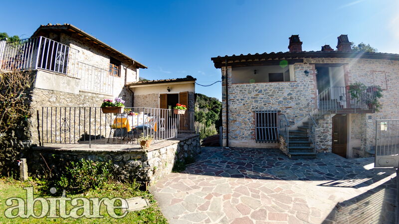 Orto Degli Olivi: all'aperto, Esterni